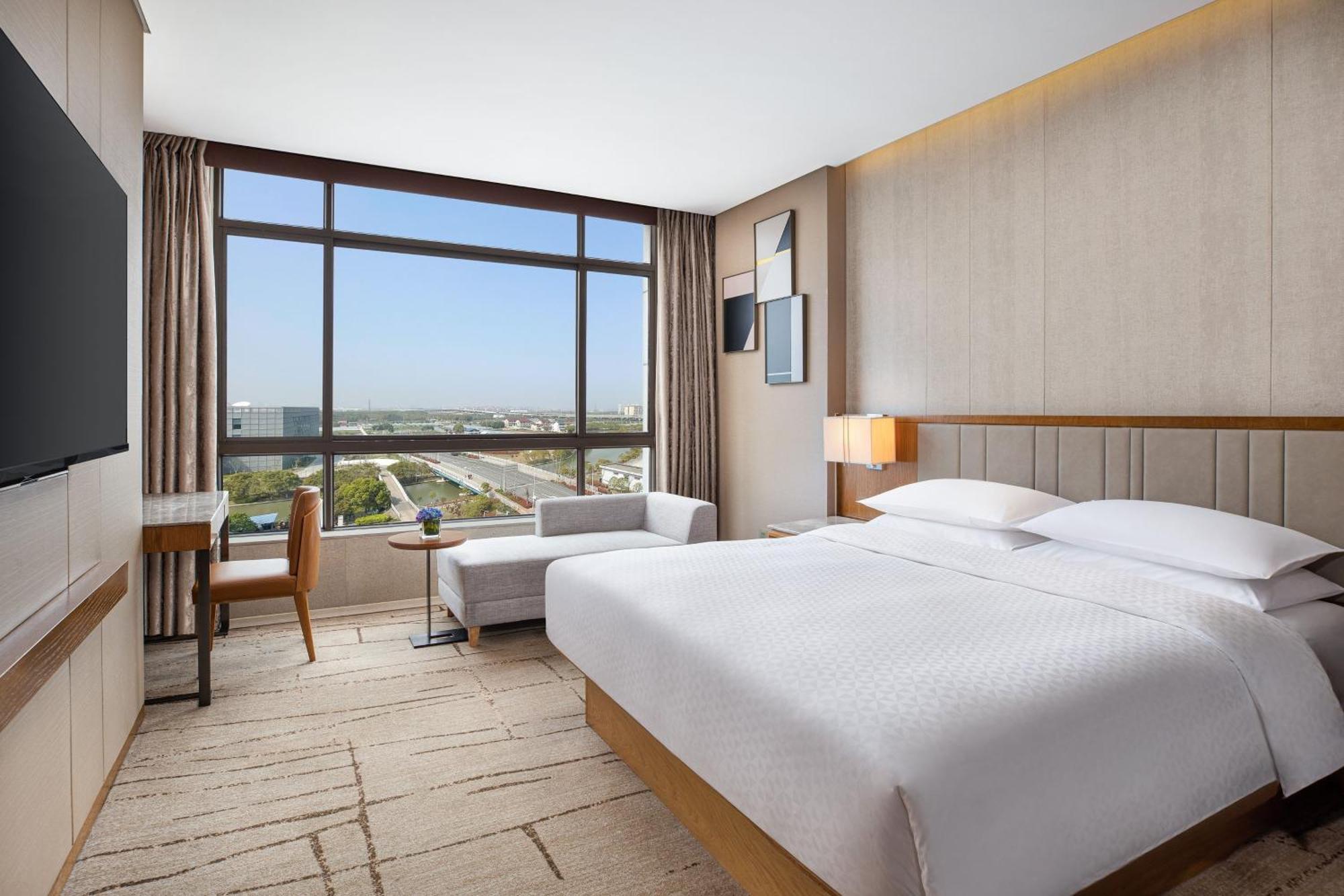 Four Points by Sheraton Shanghai, Kangqiao Bagian luar foto